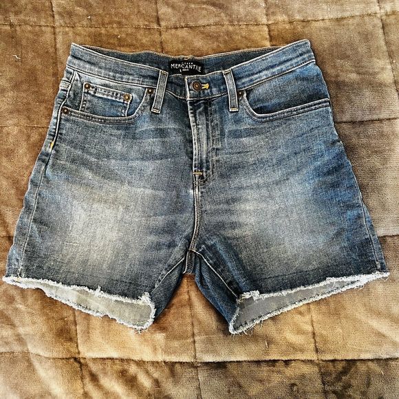 J Crew Mercantile size 27 Raw Hem Denim Shorts Distressed Inseam 4" High Rise - Picture 2 of 8